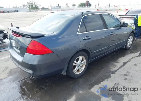2007 Honda Accord 2.4 Ex z USA, uszkodzony, nr VIN 1HGCM56737A158020